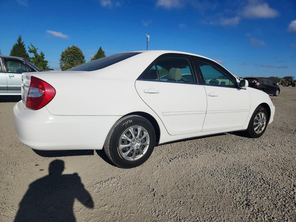 Photo 3 from auction – 2003 TOYOTA CAMRY with VIN JTDBE32K430170117