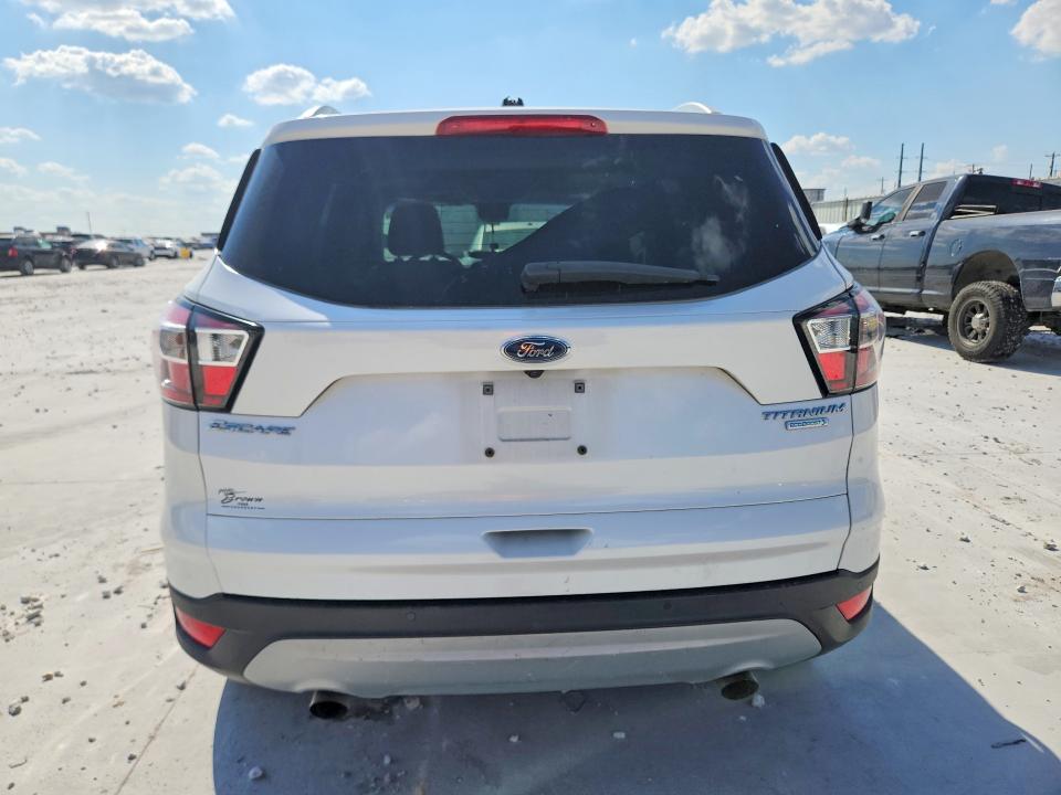 Photo 6 from auction – 2017 FORD ESCAPE with VIN 1FMCU0J95HUE15670