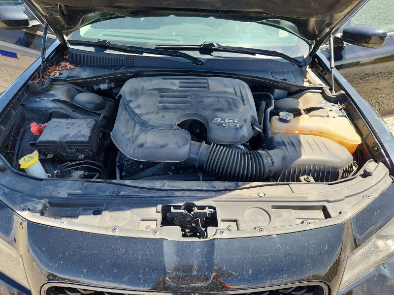 Photo 11 from auction – 2019 CHRYSLER 300 with VIN 2C3CCARG7KH691010