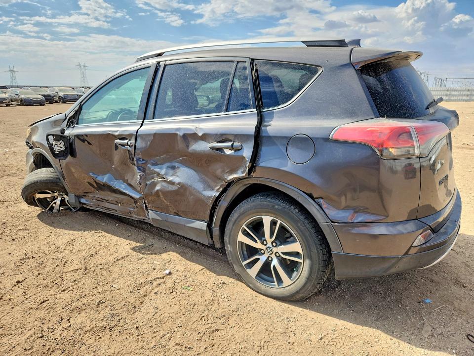Zdjęcie 2 z aukcji – 2016 TOYOTA RAV4 z VIN 2T3WFREV9GW302071