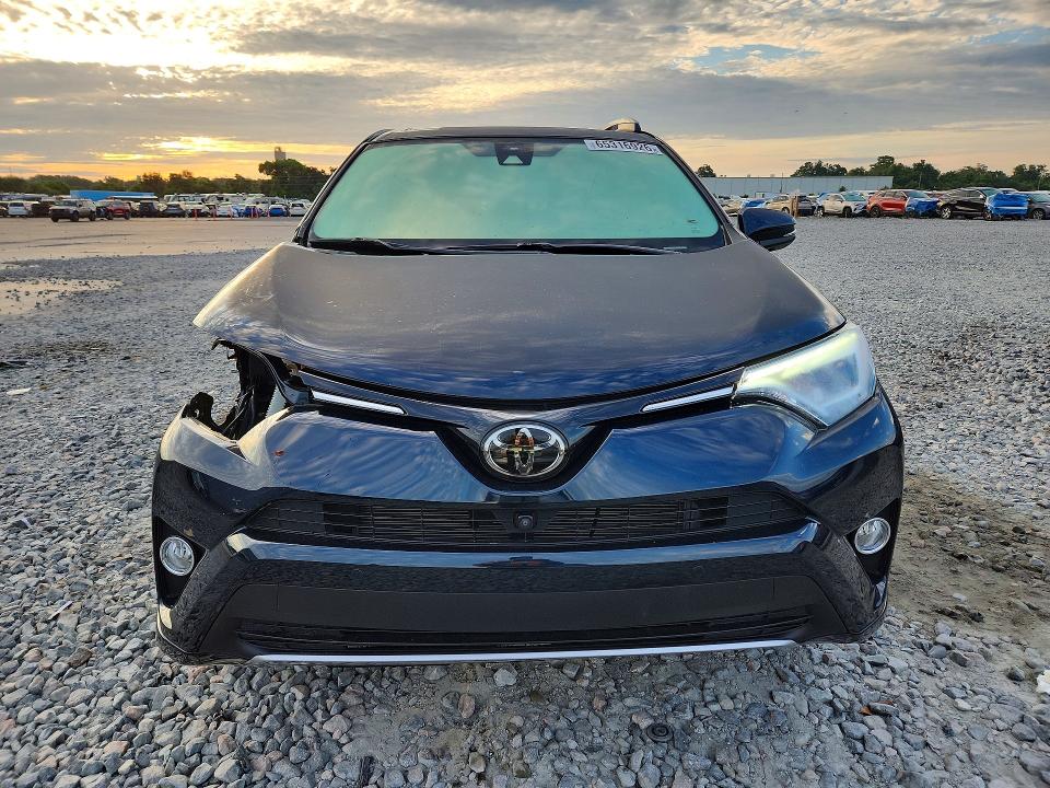 Photo 5 from auction – 2017 TOYOTA RAV4 with VIN 2T3YFREV5HW326541
