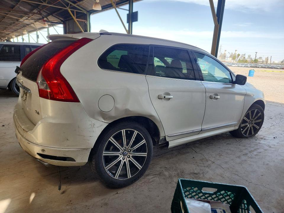 Photo 3 from auction – 2015 VOLVO XC60 with VIN YV449MDD8F2562895
