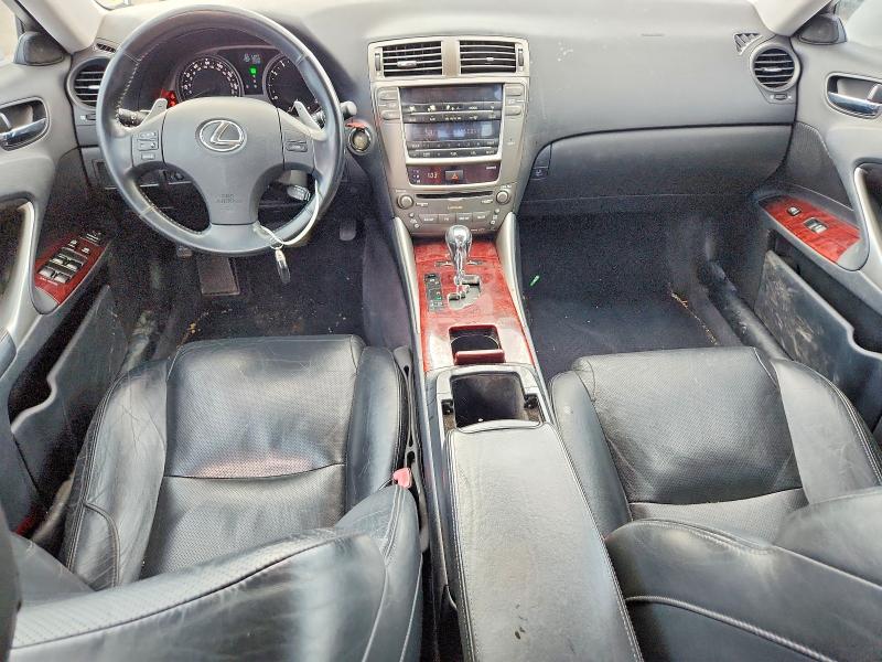 Photo 8 from auction – 2006 LEXUS IS with VIN JTHBE262865003642