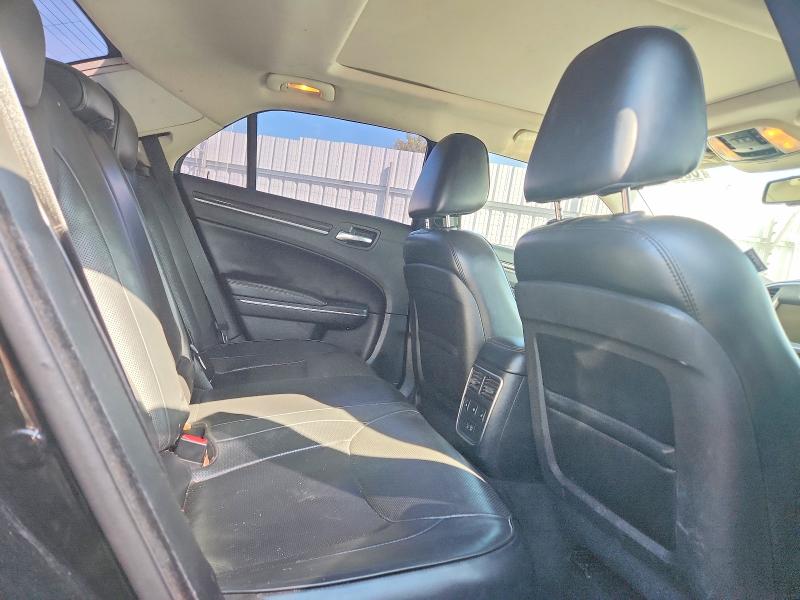 Photo 10 from auction – 2016 CHRYSLER 300C with VIN 2C3CCAEG2GH212165