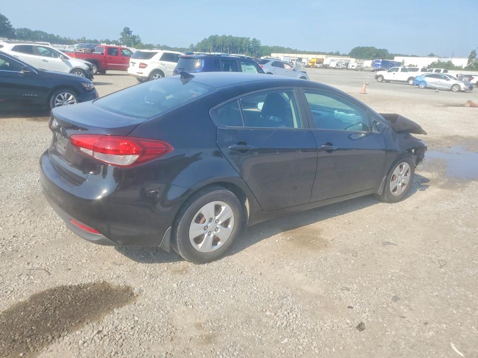 Photo 3 from auction – 2017 KIA FORTE with VIN 3KPFK4A73HE130848