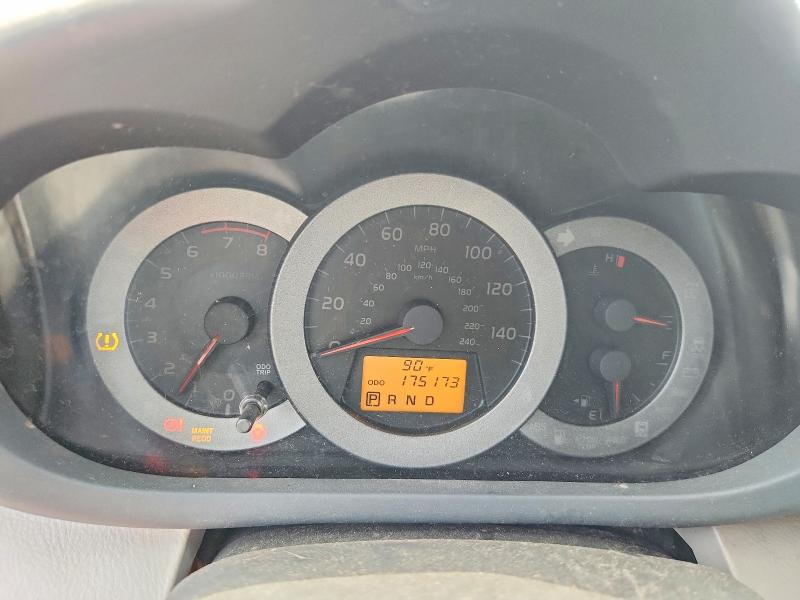 Photo 9 from auction – 2010 TOYOTA RAV4 with VIN JTMDK4DV4AD013742