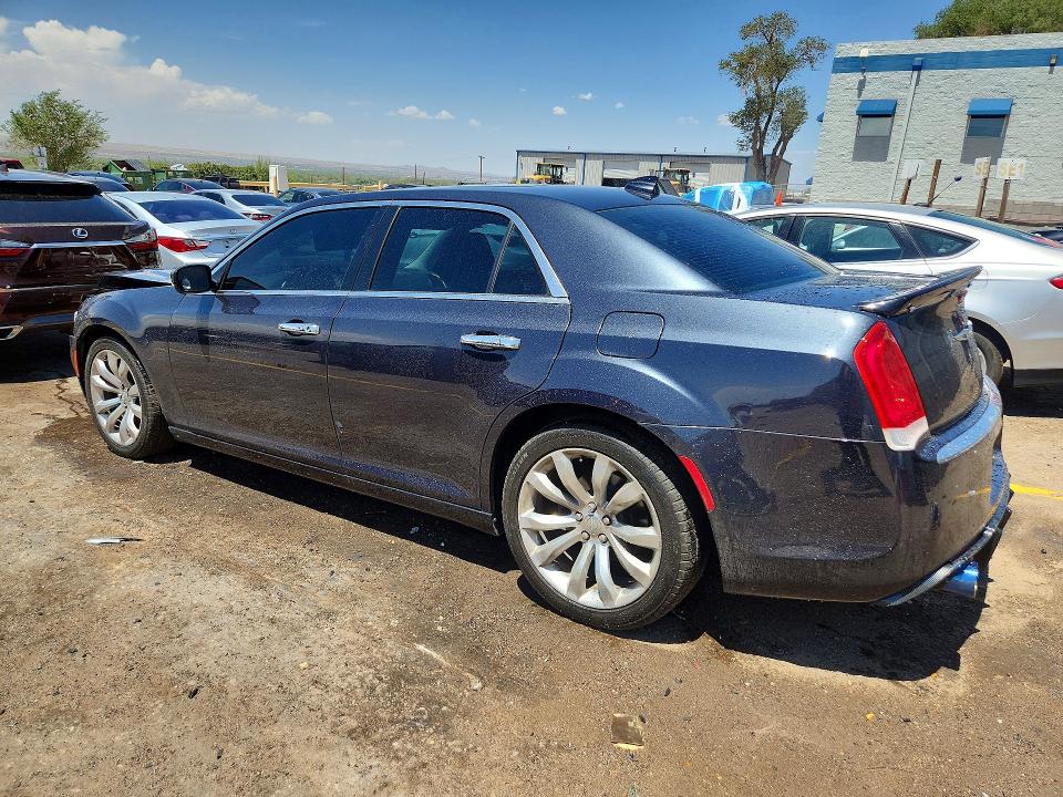 Photo 2 from auction – 2017 CHRYSLER 300 with VIN 2C3CCAAG0HH646897