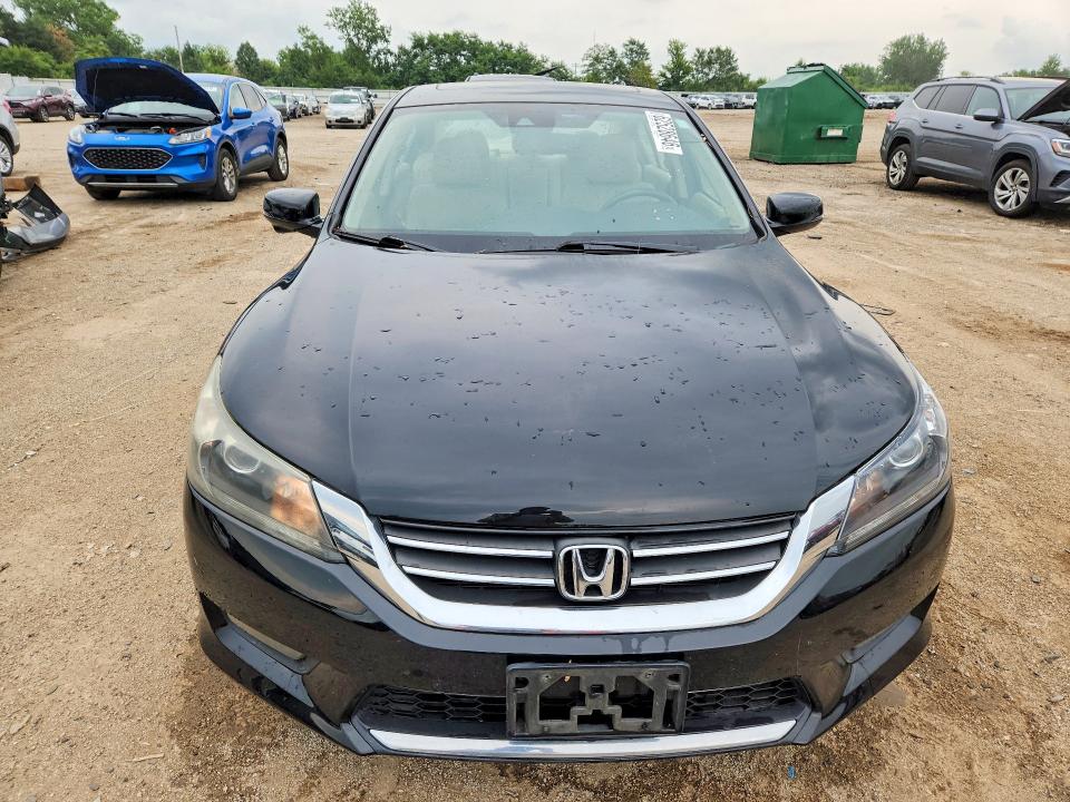Photo 5 from auction – 2015 HONDA ACCORD with VIN 1HGCR2F88FA159834