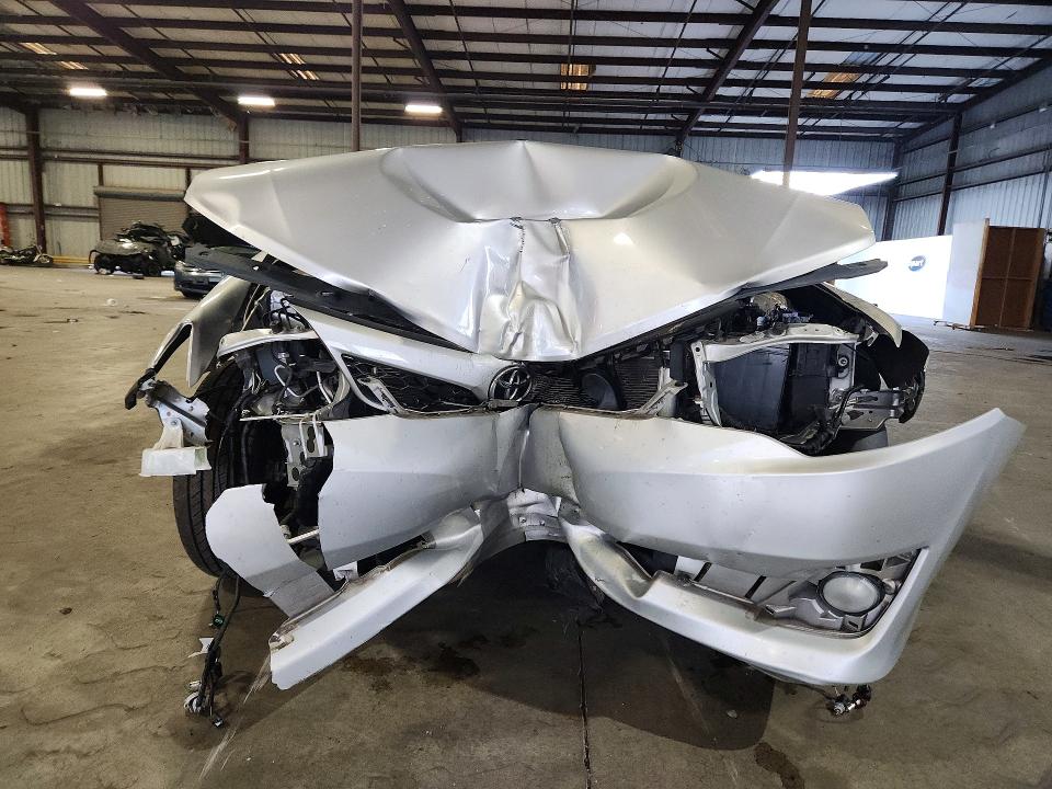 Photo 5 from auction – 2012 TOYOTA CAMRY with VIN 4T1BK1FK1CU015603