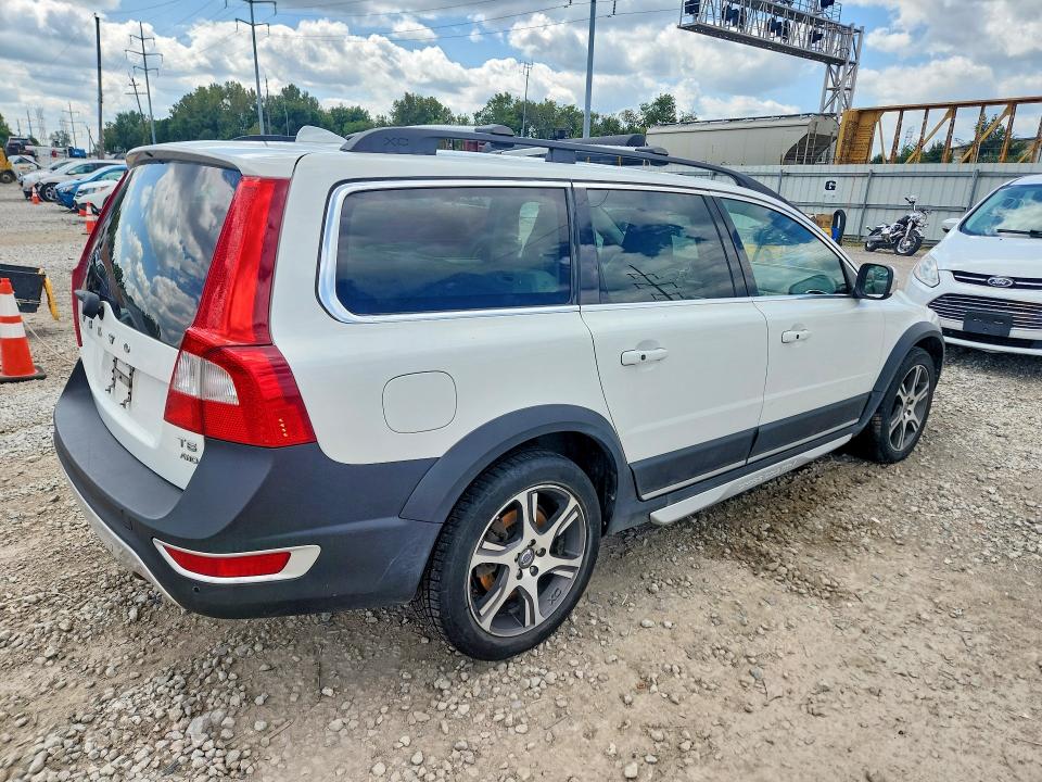 Photo 3 from auction – 2012 VOLVO XC70 with VIN YV4902BZ6C1129211