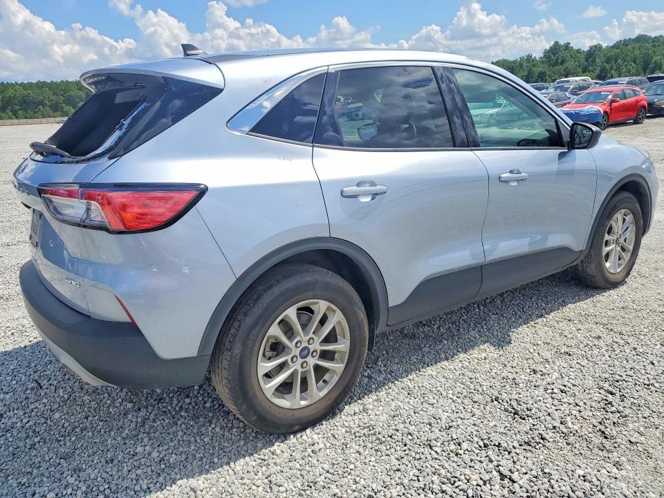 Photo 3 from auction – 2022 FORD ESCAPE with VIN 1FMCU9G66NUB97042