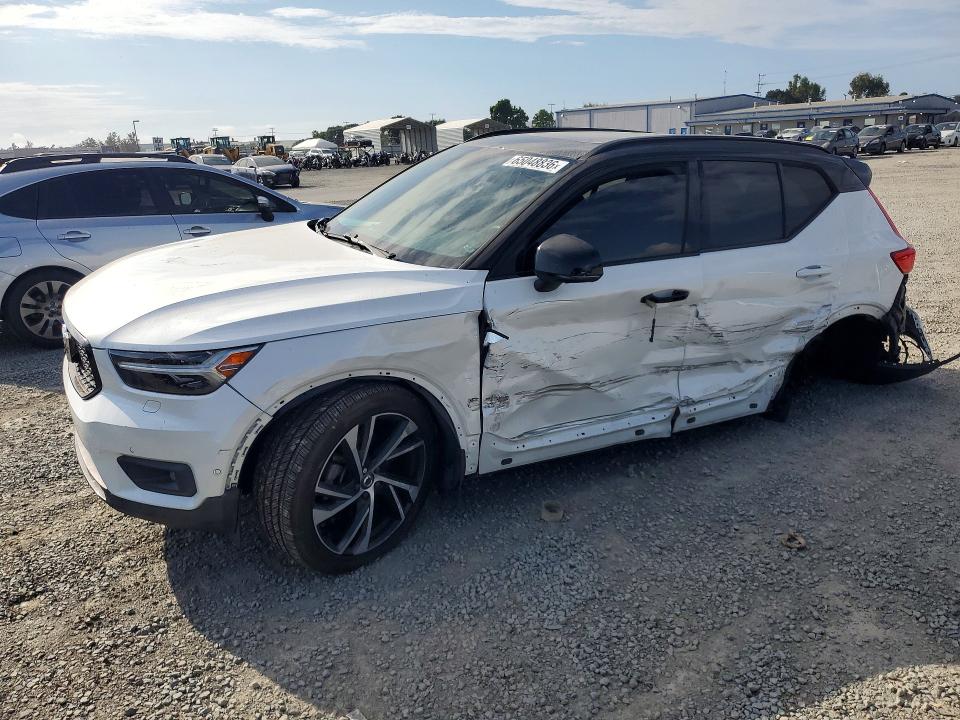 VOLVO XC40 2020 with VIN YV4162UM5L2348409 - Photo from auction
