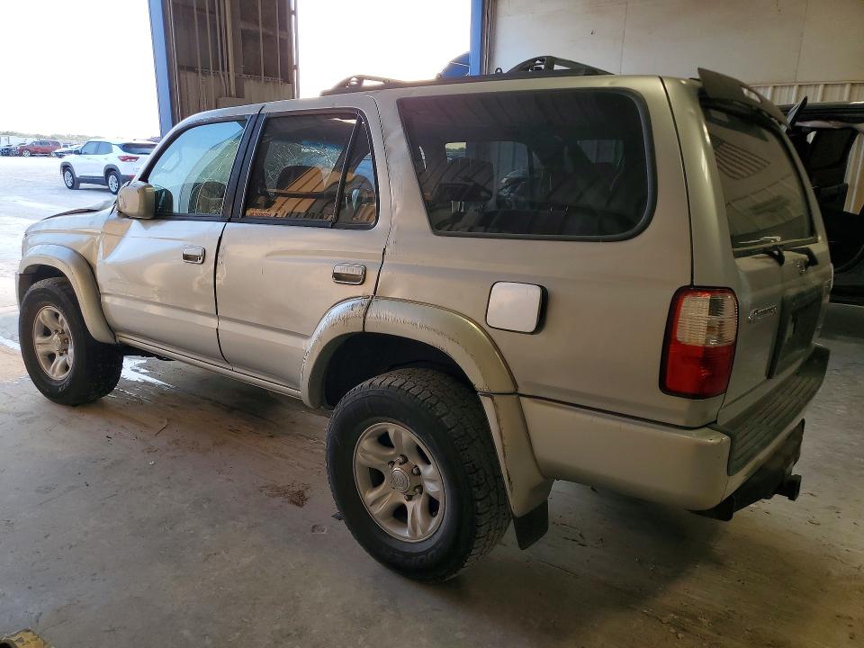 Photo 2 from auction – 2001 TOYOTA 4RUNNER with VIN JT3GN86R110185119