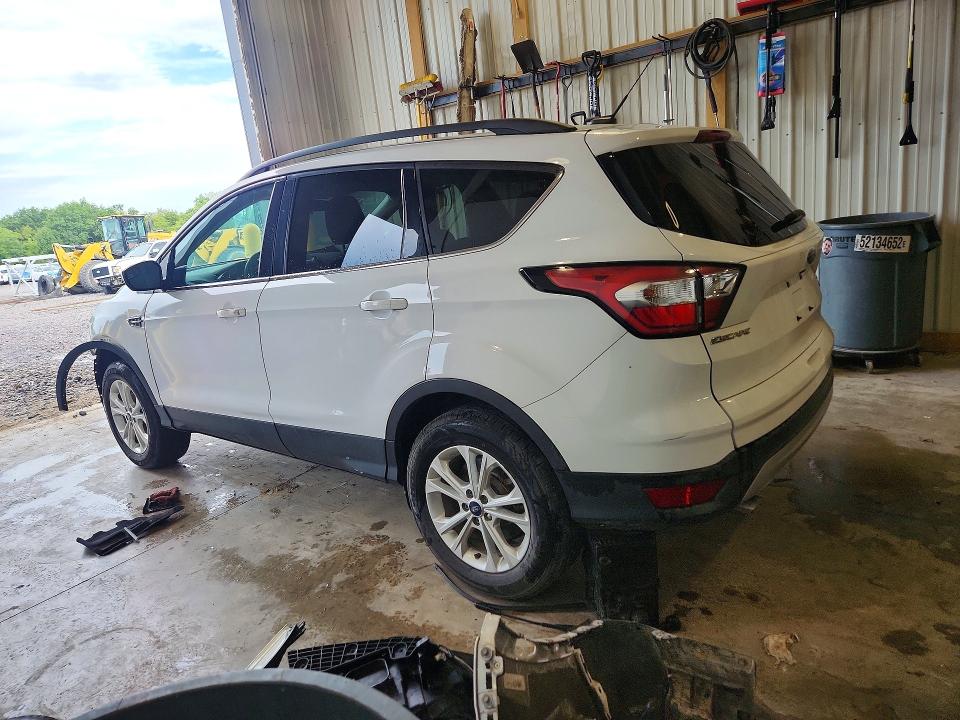 Photo 2 from auction – 2018 FORD ESCAPE with VIN 1FMCU0GD4JUA58709