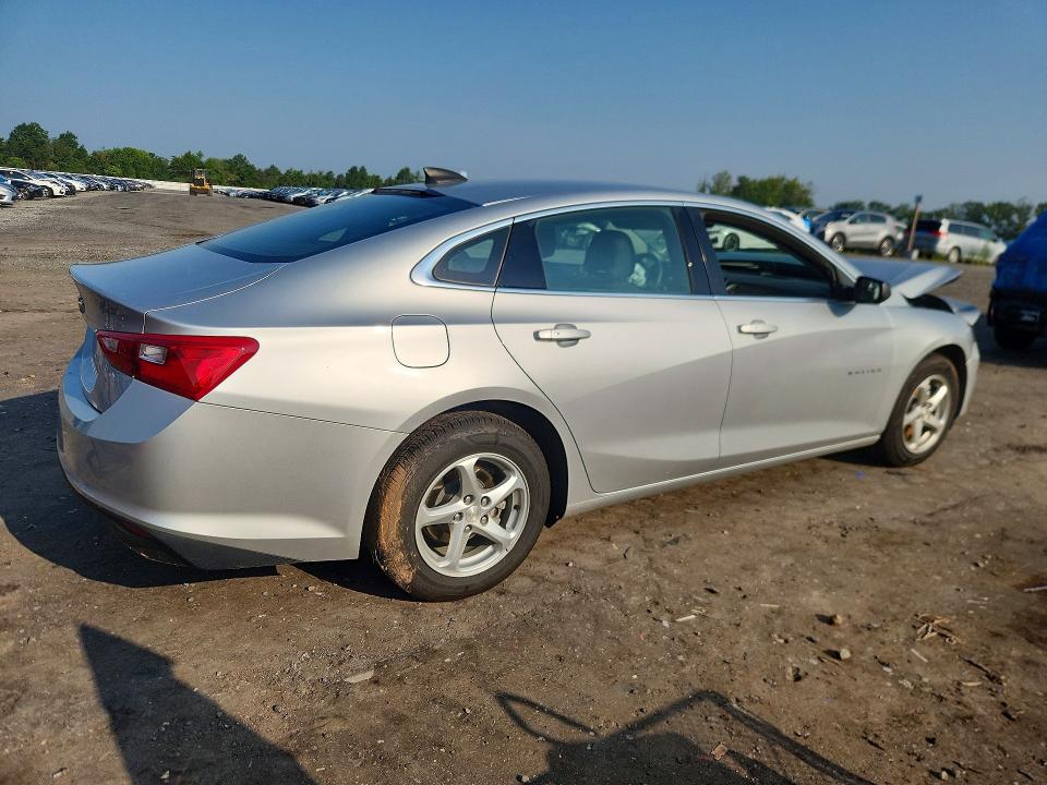 Photo 3 from auction – 2018 CHEVROLET MALIBU with VIN 1G1ZB5ST4JF112118