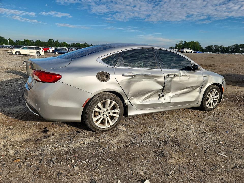 Photo 3 from auction – 2015 CHRYSLER 200 with VIN 1C3CCCABXFN677482