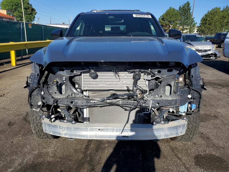 Photo 5 from auction – 2025 TOYOTA 4RUNNER with VIN JTEVA5BR9S5011057