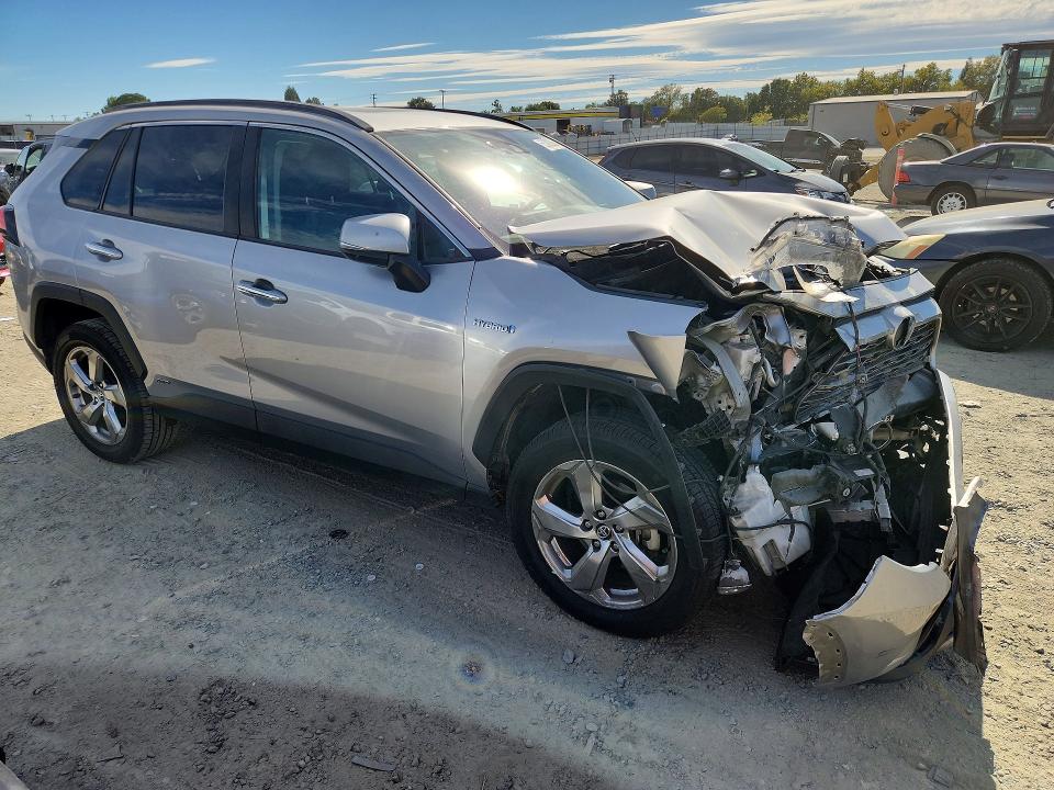 Zdjęcie 4 z aukcji – 2020 TOYOTA RAV4 z VIN 4T3DWRFV1LU001326