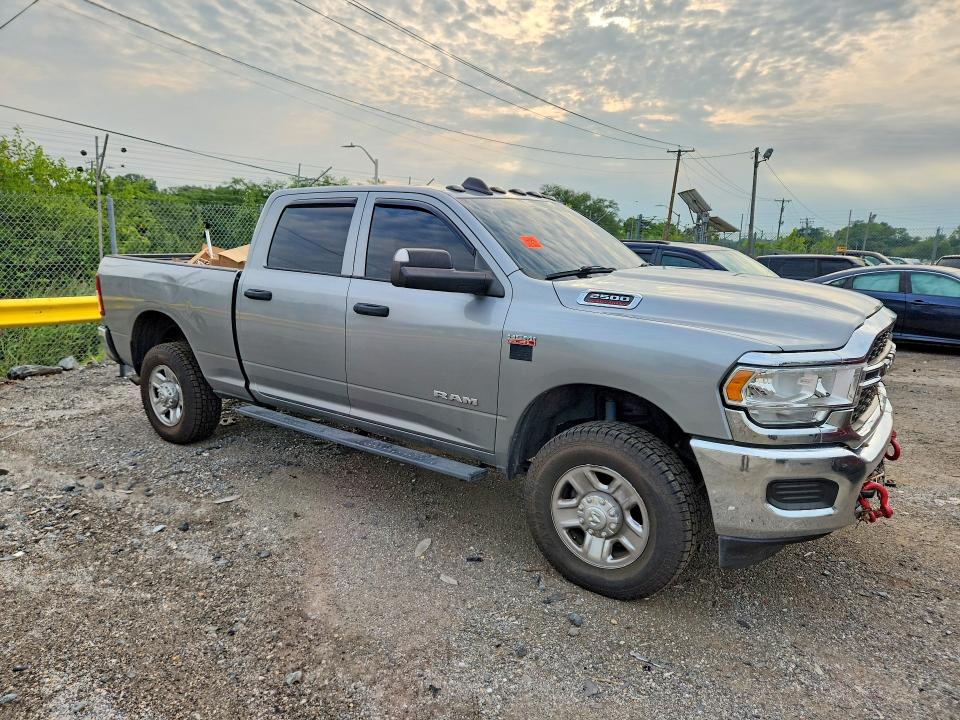 Снимка 4 от търг – 2021 RAM 2500 с VIN 3C6UR5CJ2MG698144