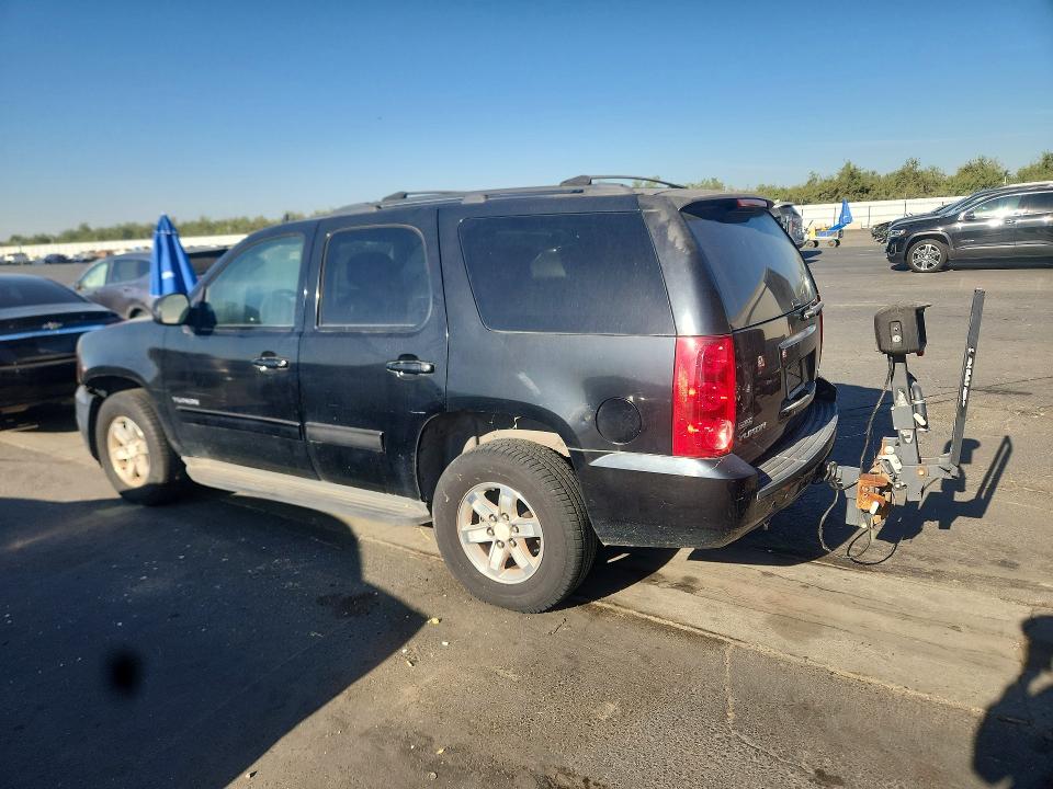 Photo 2 from auction – 2011 GMC YUKON with VIN 1GKS1AE04BR315388
