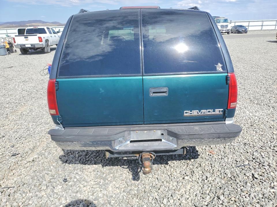 Photo 6 from auction – 1997 CHEVROLET SUBURBAN with VIN 3GNFK16R8VG117402