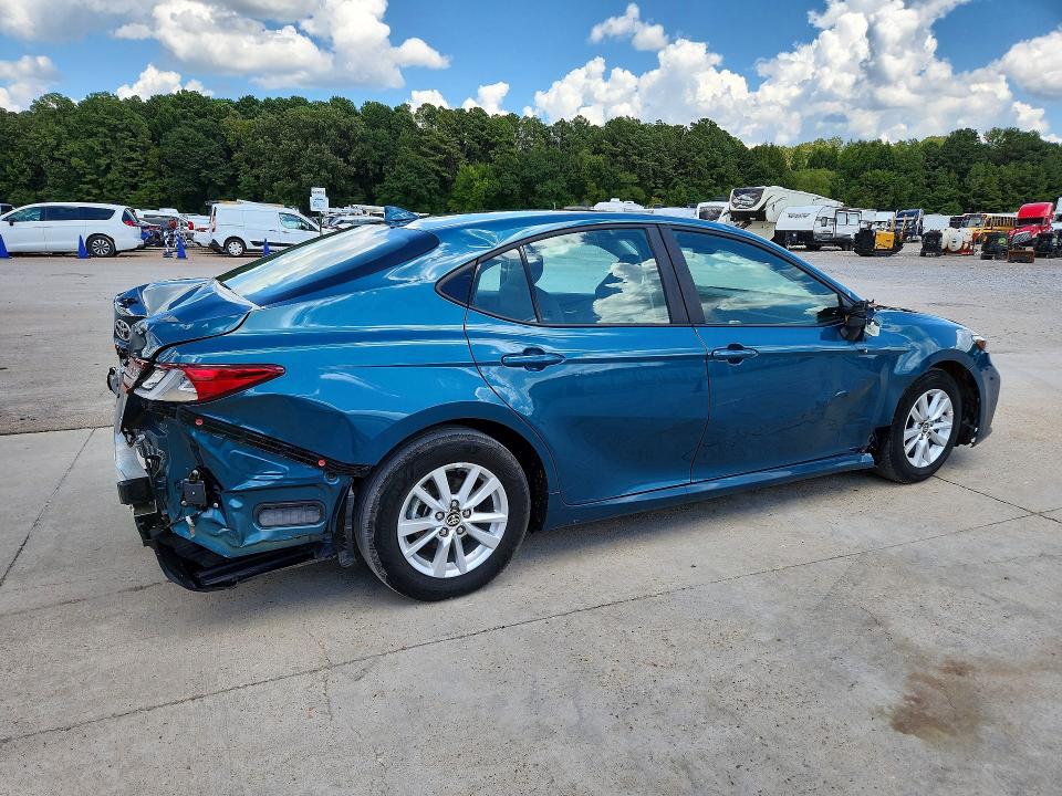 Photo 3 from auction – 2026 TOYOTA CAMRY with VIN 4T1DAACK1TU674541