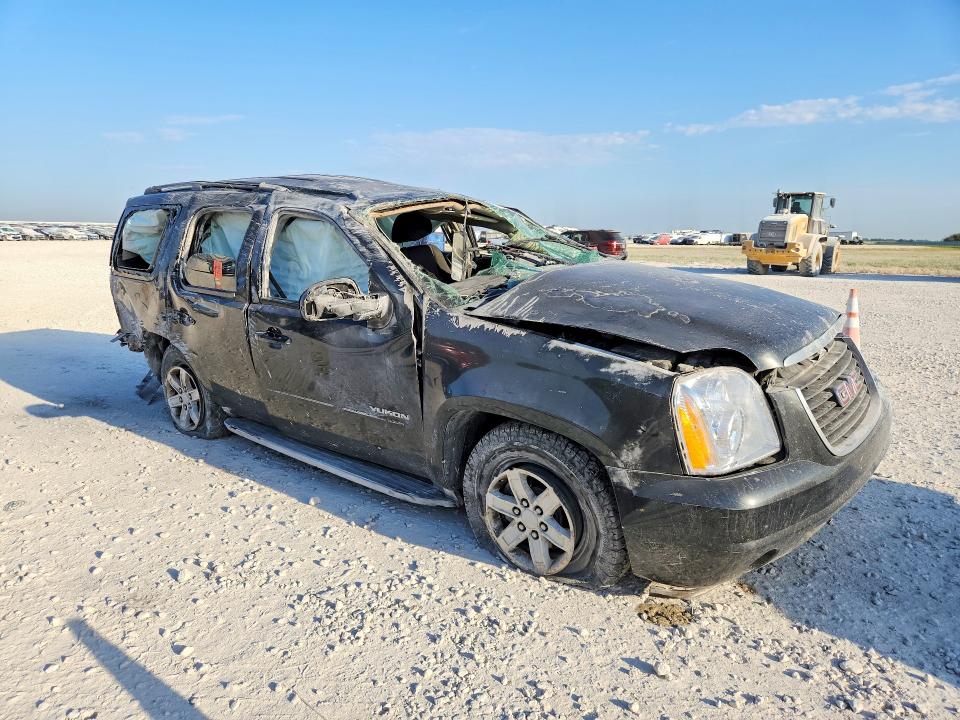 Photo 4 from auction – 2011 GMC YUKON with VIN 1GKS1AE09BR214329