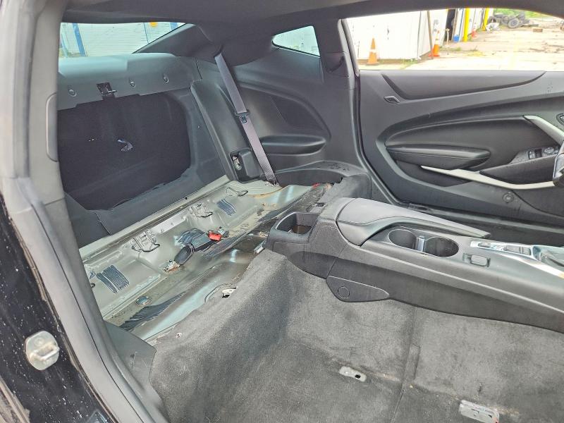 Photo 10 from auction – 2017 CHEVROLET CAMARO with VIN 1G1FF1R70H0185749