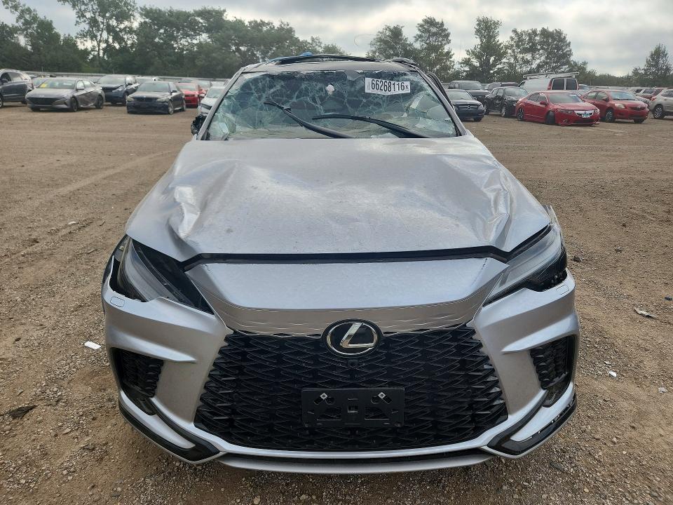 Снимка 5 от търг – 2023 LEXUS RX с VIN 2T2BCMEA7PC003790