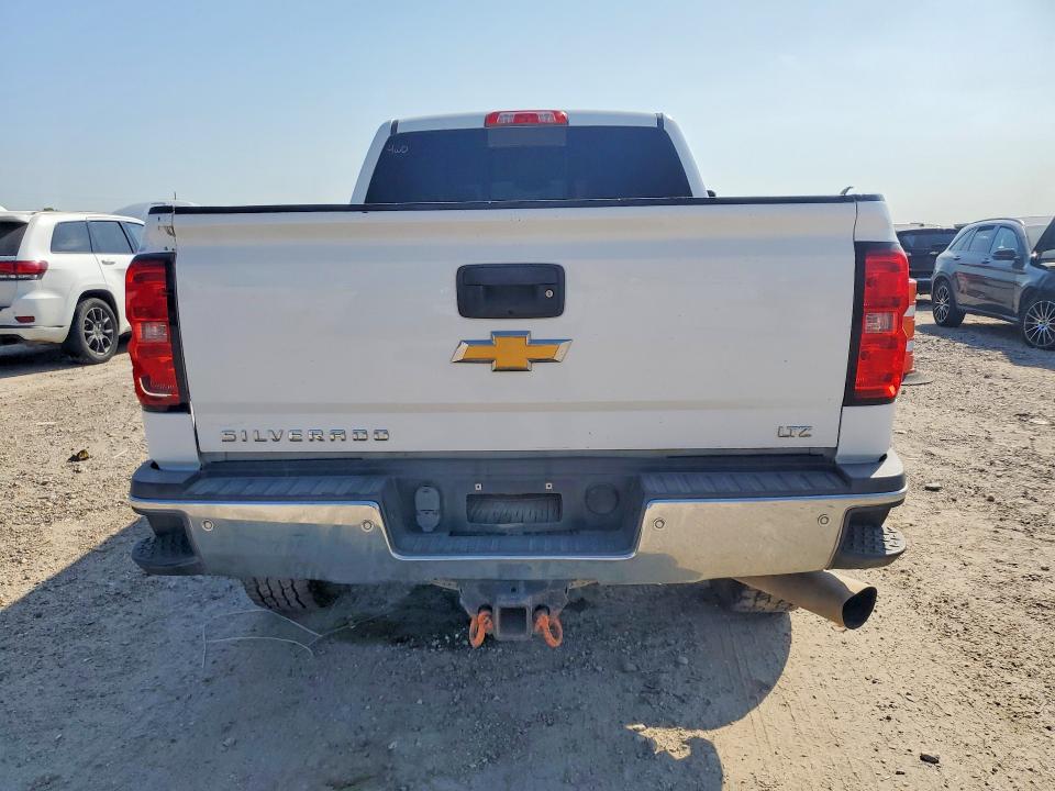 Photo 6 from auction – 2016 CHEVROLET SILVERADO with VIN 1GC1KWE8XGF301754