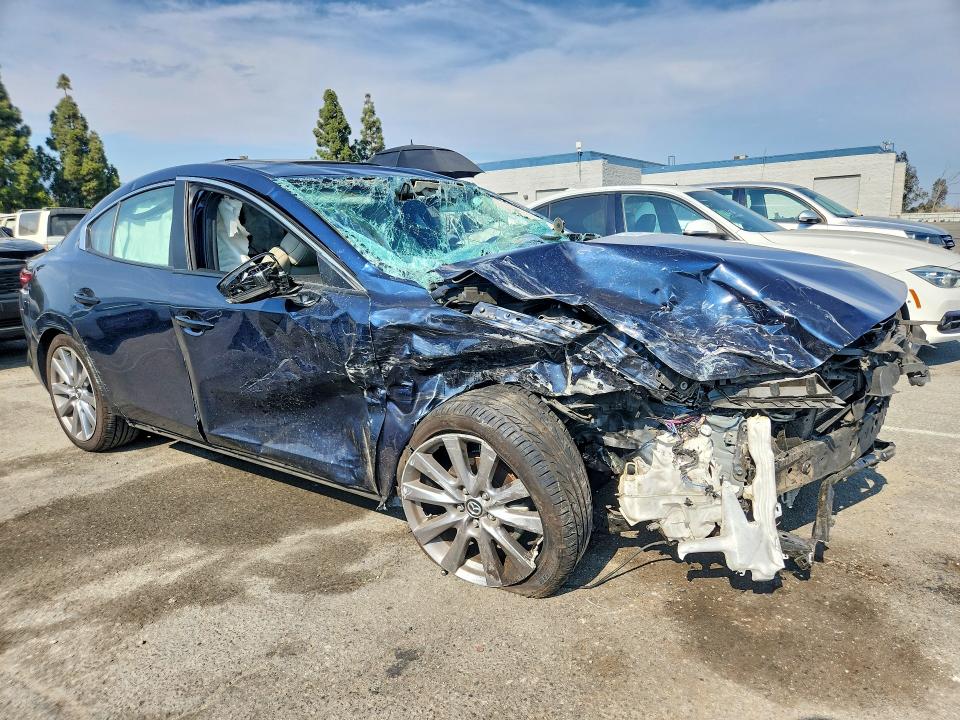 Фото 4 с аукциона – 2023 MAZDA 3 с VIN 3MZBPACM1PM354428