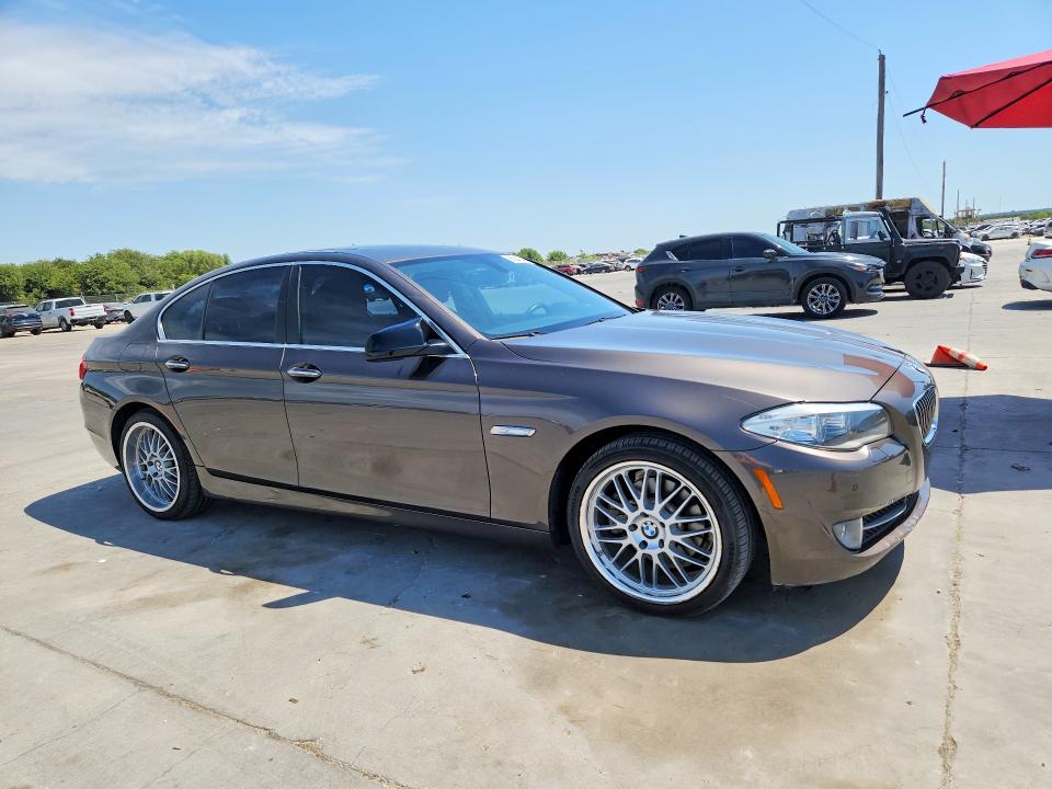 Photo 4 from auction – 2013 BMW 528 with VIN WBAXG5C53DD231226