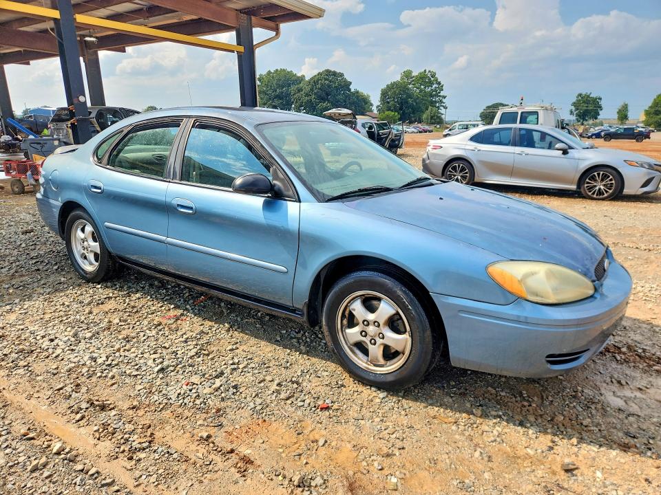 Photo 4 from auction – 2005 FORD TAURUS with VIN 1FAFP53205A164792