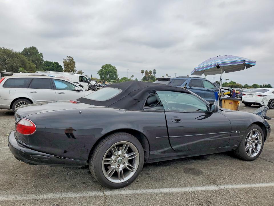 Photo 3 from auction – 2002 JAGUAR XK8 with VIN SAJDA42C72NA23041