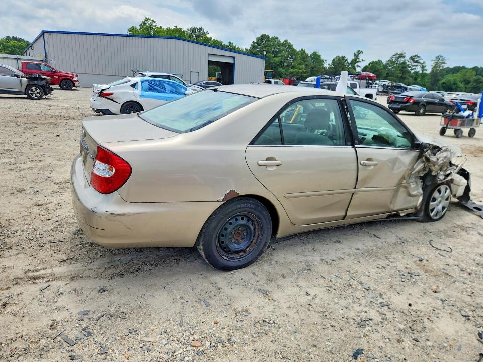 Photo 3 from auction – 2003 TOYOTA CAMRY with VIN 4T1BE32K33U202348