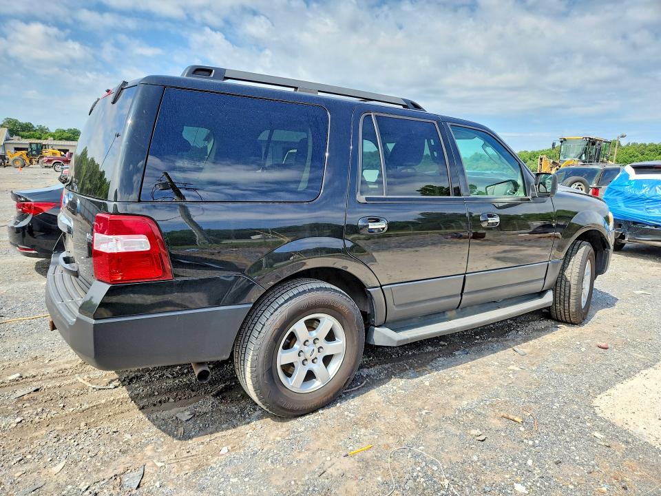 Photo 3 from auction – 2011 FORD EXPEDITION with VIN 1FMJU1G56BEF37831