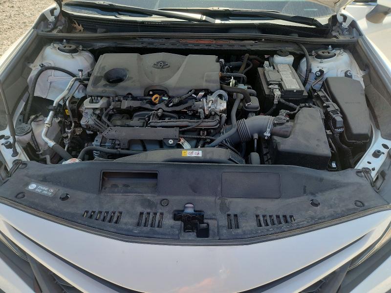 Photo 11 from auction – 2022 TOYOTA CAMRY with VIN 4T1G11AK5NU669149