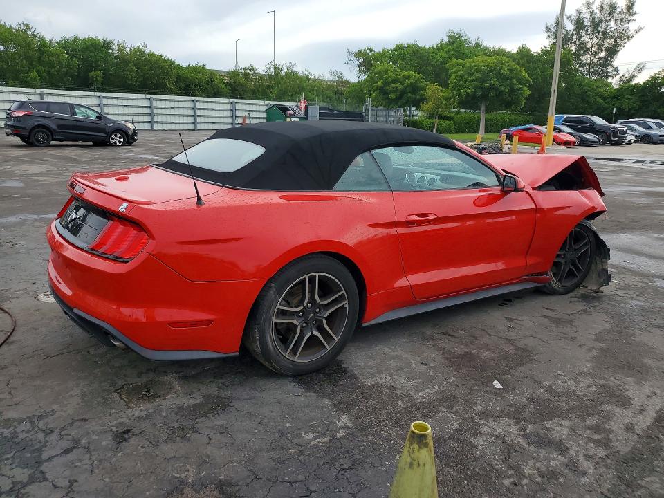 Photo 3 from auction – 2018 FORD MUSTANG with VIN 1FATP8UH0J5115313