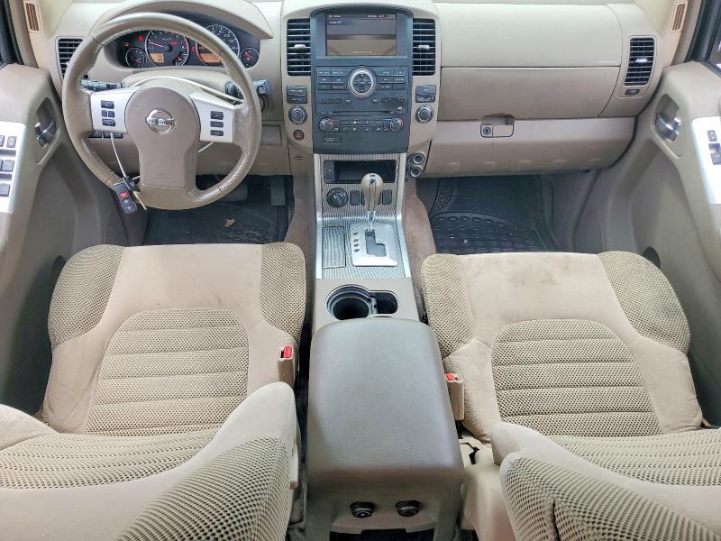 Photo 8 from auction – 2011 NISSAN PATHFINDER with VIN 5N1AR1NBXBC604596