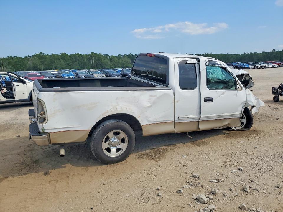 Photo 3 from auction – 2000 FORD F150 with VIN 1FTRX17W2YNB09545