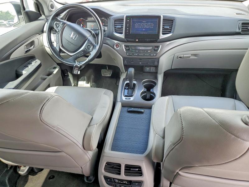 Фото 8 с аукциона – 2016 HONDA PILOT с VIN 5FNYF6H89GB510339