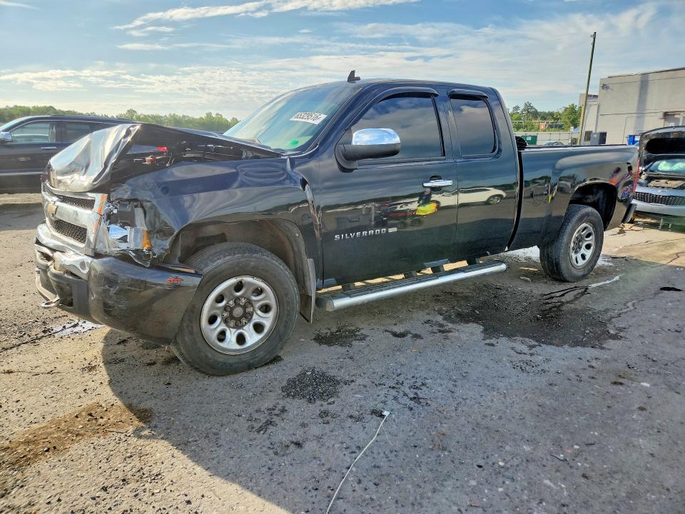 CHEVROLET SILVERADO 2010 with VIN 1GCSKREA4AZ163482 - Photo from auction