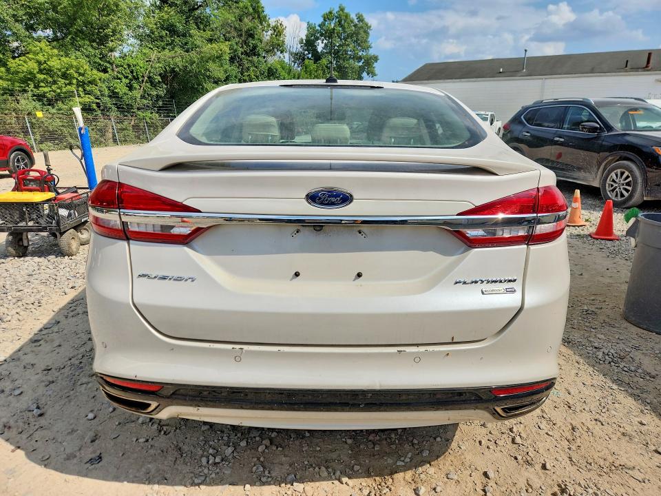Photo 6 from auction – 2017 FORD FUSION with VIN 3FA6P0D9XHR401510