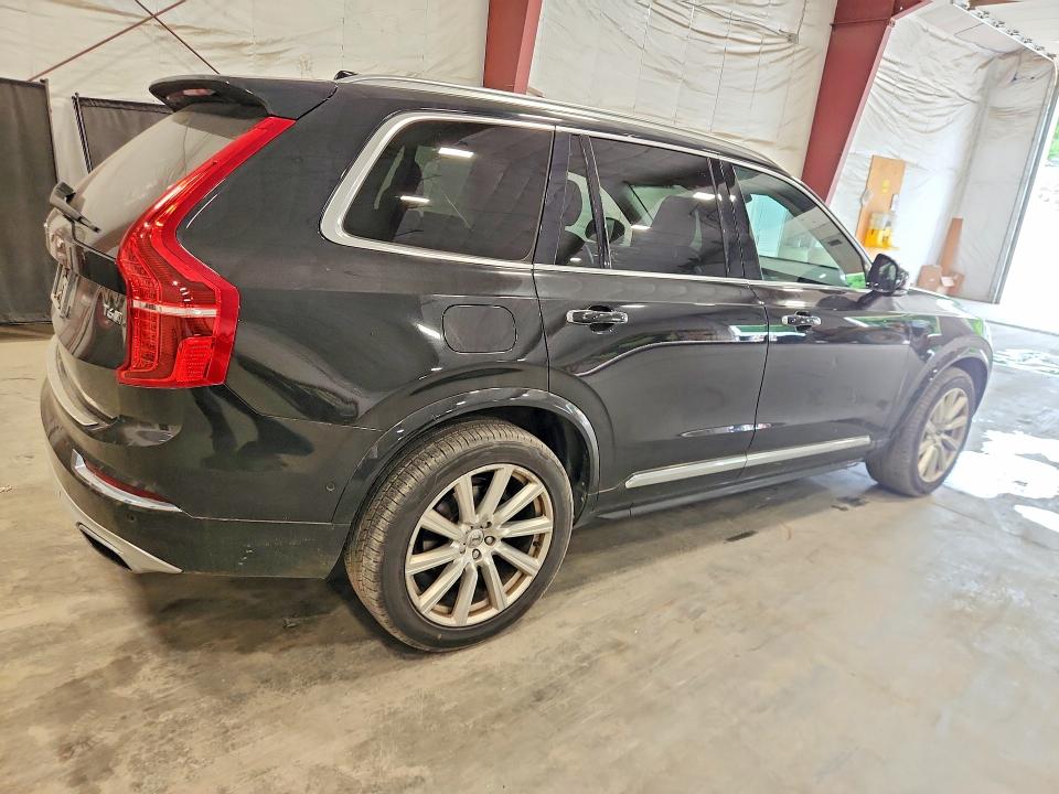 Photo 3 from auction – 2017 VOLVO XC90 with VIN YV4A22PL9H1124538
