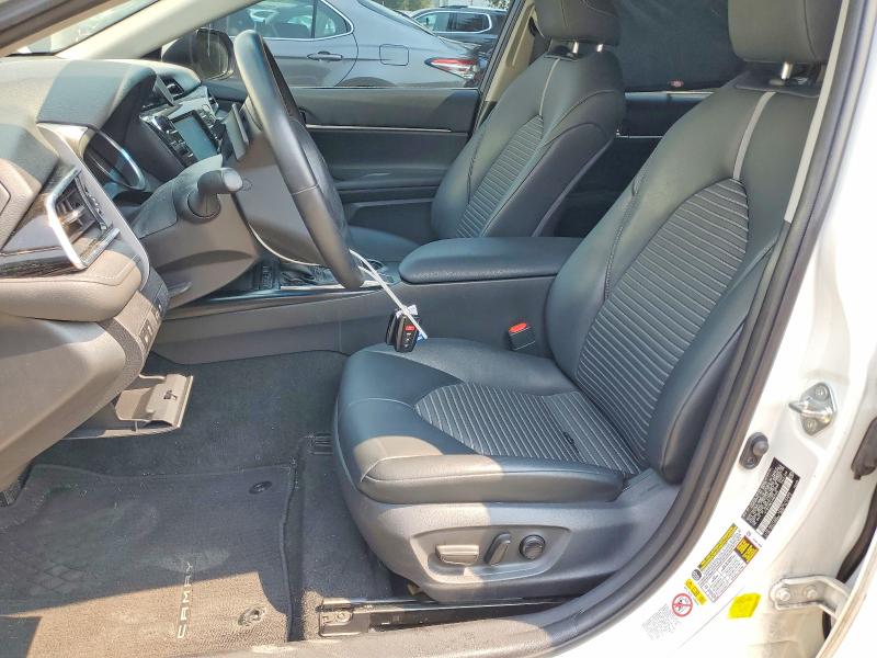 Photo 7 from auction – 2018 TOYOTA CAMRY with VIN 4T1B11HK2JU667076