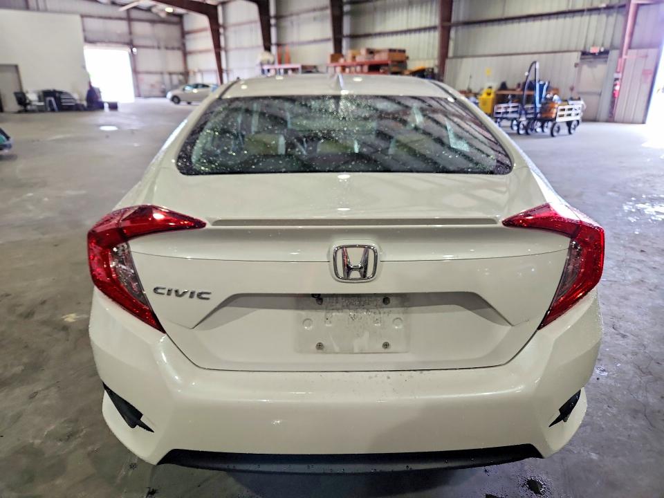 Photo 6 from auction – 2018 HONDA CIVIC with VIN JHMFC1F73JX009875