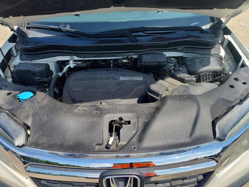 Photo 11 from auction – 2019 HONDA RIDGELINE with VIN 5FPYK3F57KB022882