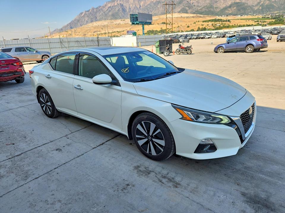 Photo 4 from auction – 2019 NISSAN ALTIMA with VIN 1N4BL4DW7KC188867