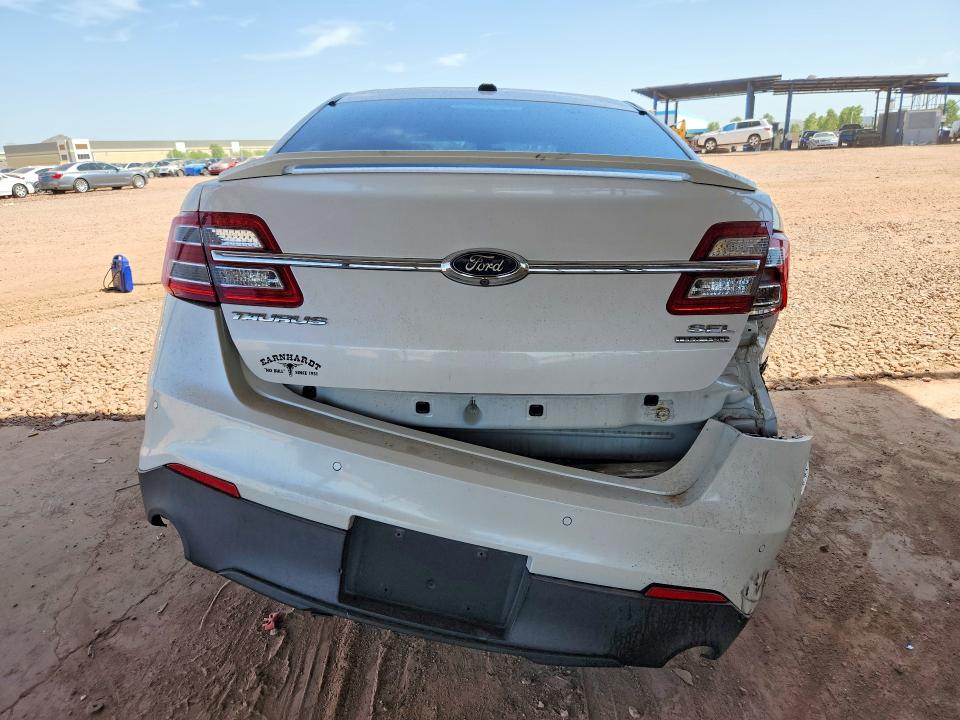 Photo 6 from auction – 2018 FORD TAURUS with VIN 1FAHP2E80JG125359