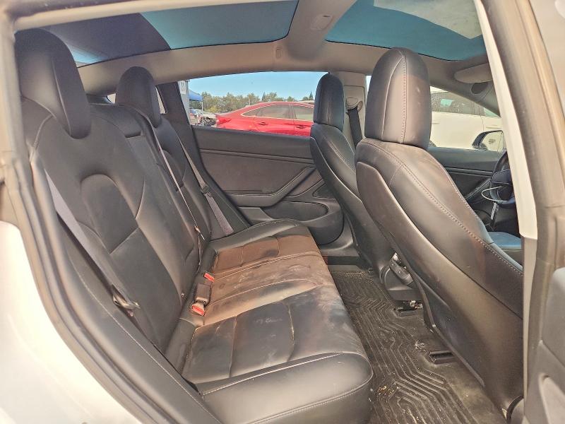 Photo 10 from auction – 2018 TESLA MODEL 3 with VIN 5YJ3E1EA8JF154691